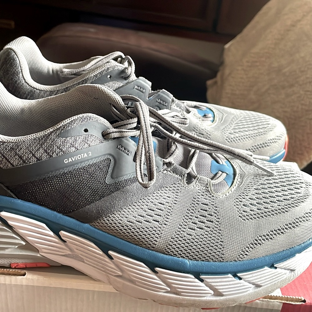 Hoka One One Gaviota 2 Men’s size 10 2E slightly usef